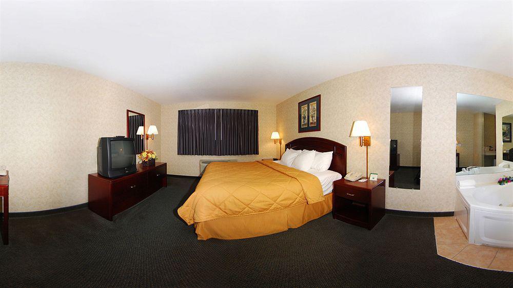 Comfort Inn Story City Exterior photo