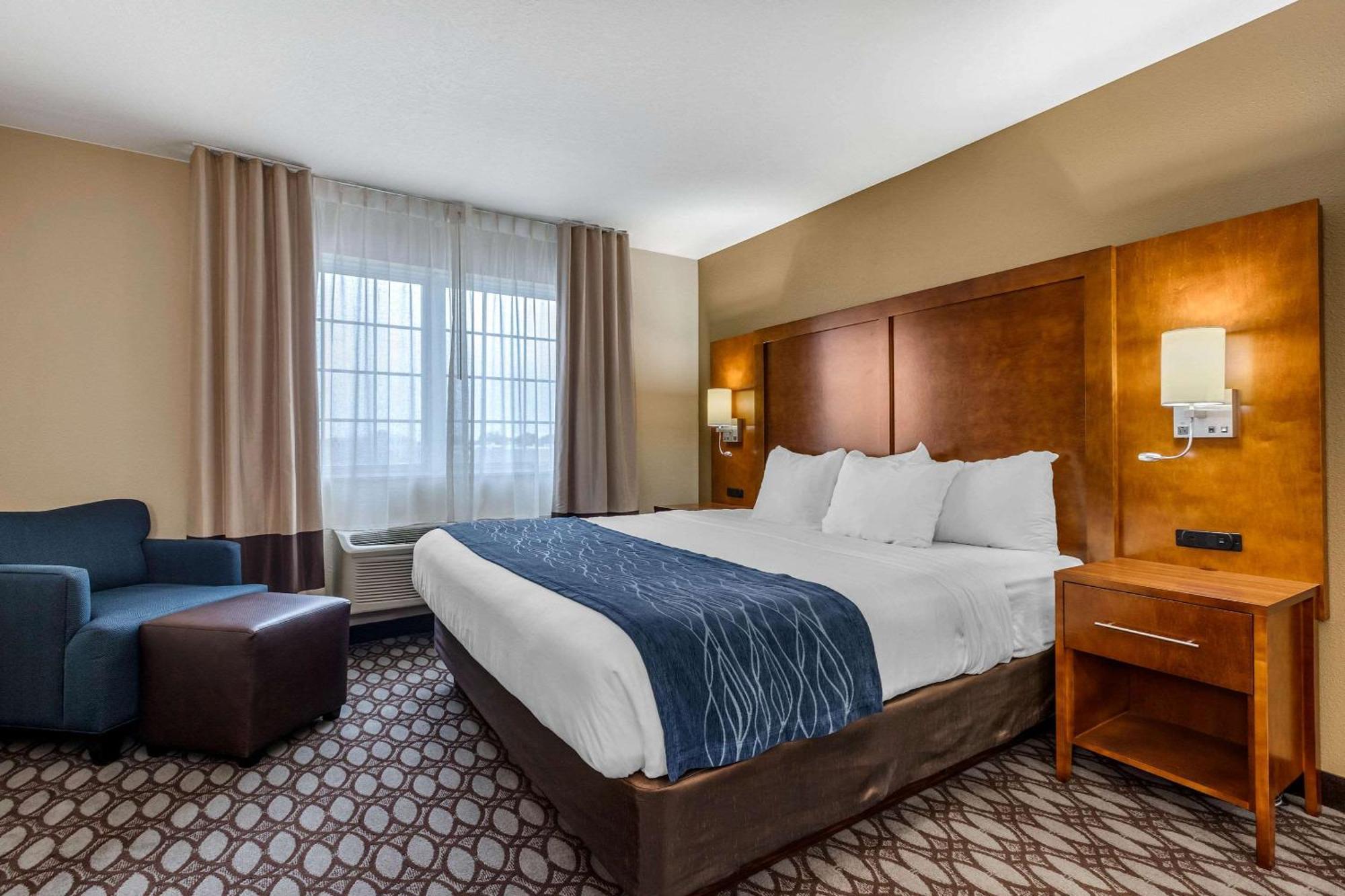 Comfort Inn Story City Exterior photo